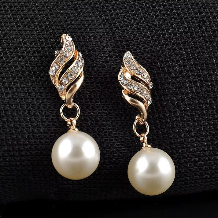 Classy Gold Pearl & Diamond - Jewelry Set