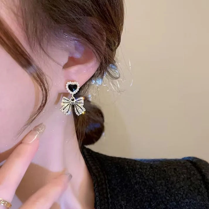 Black Heart Bow - Earring
