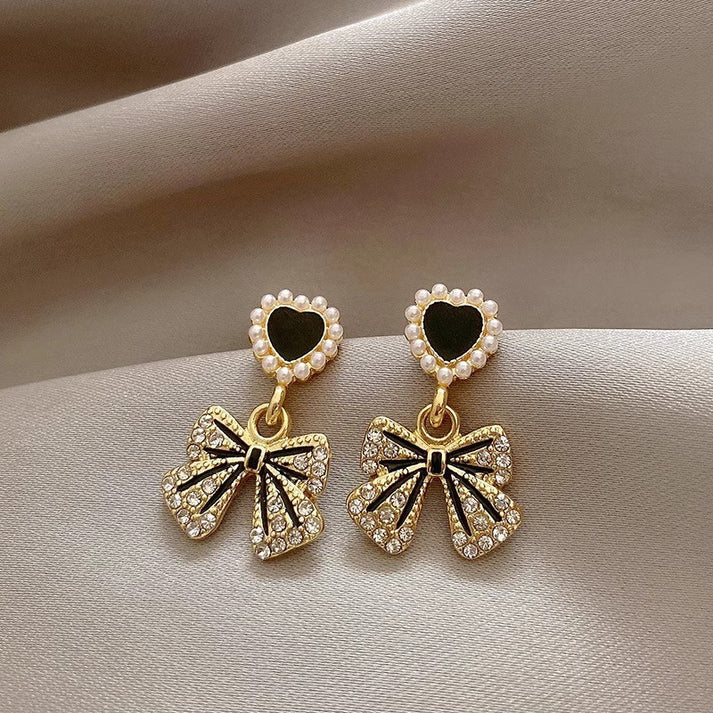 Black Heart Bow - Earring