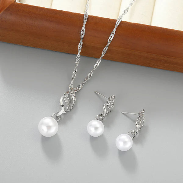 Classy Silver Pearl & Diamond - Jewelry Set