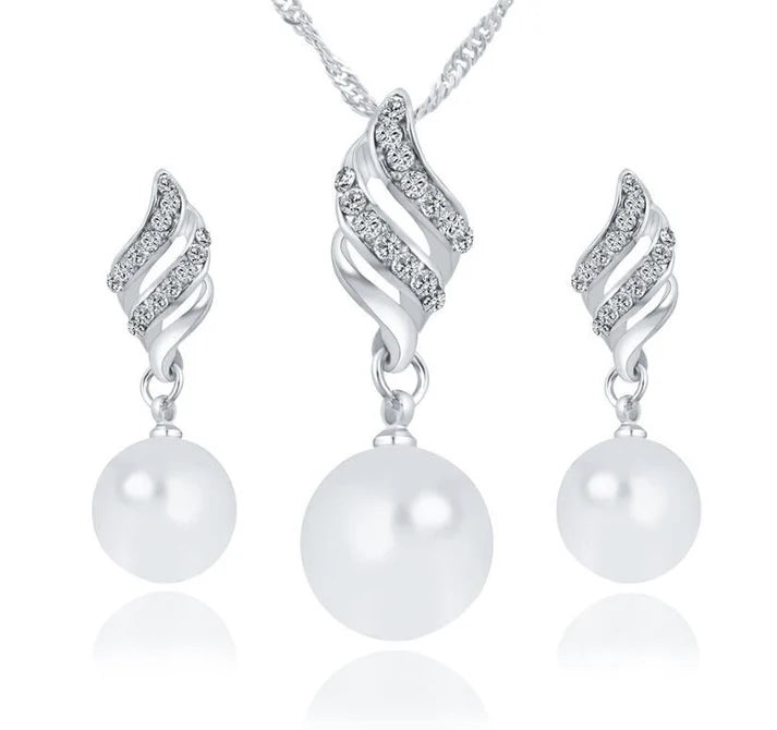 Classy Silver Pearl & Diamond - Jewelry Set